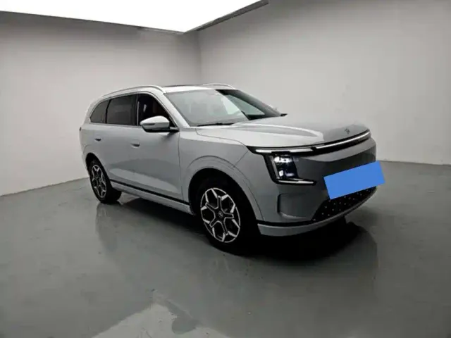 Фотография автомобиля — Jetour Shanhai L7 Plus
