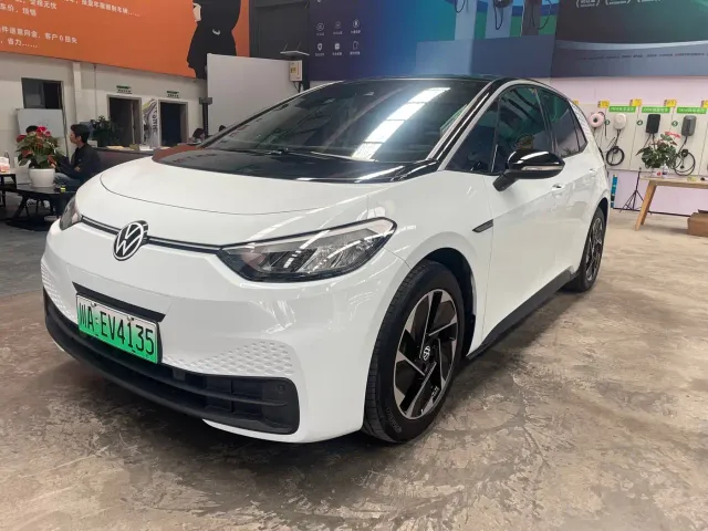 Volkswagen ID.3 — Фото автомобиля 2