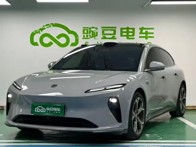 Фотография автомобиля — Nio ET5 Touring