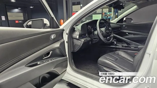 Hyundai AVANTE Новый Avante (CN7) — Фото автомобиля 10