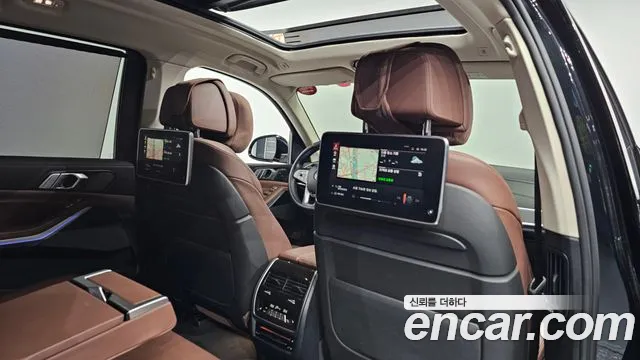 BMW X7 — Фото автомобиля 18