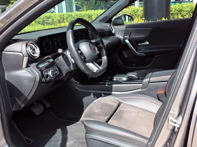 Mercedes-Benz A-Class — Фото автомобиля 7