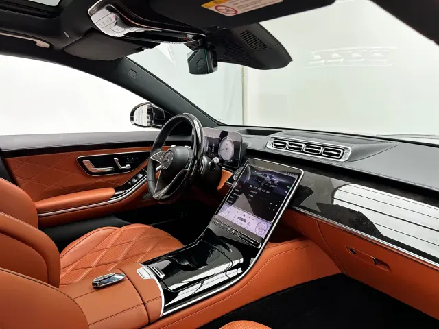 Mercedes-Benz Maybach S-Class — Фото автомобиля 21