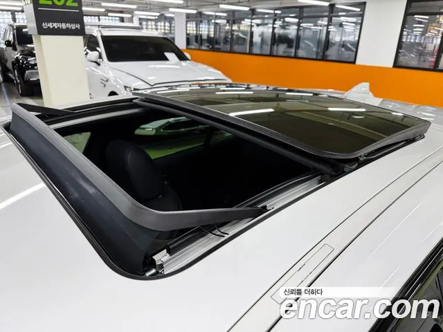 BMW 1 Series F40 — Фото автомобиля 5