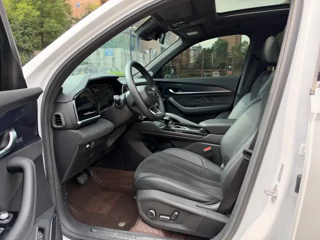 Geely Xingyue L — Фото автомобиля 4