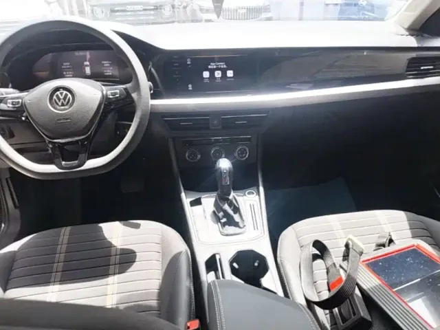 Volkswagen Lavida — Фото автомобиля 13