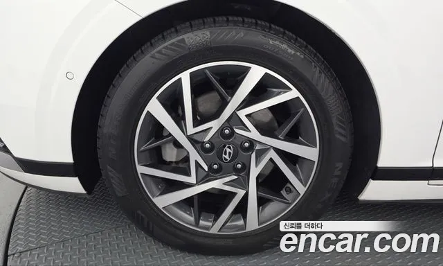 Hyundai Grandeur GN7 — Фото автомобиля 5