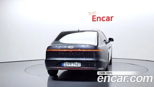 Hyundai Grandeur Grandeur (GN7) 3.5 Бензин 2WD — Фото автомобиля 4