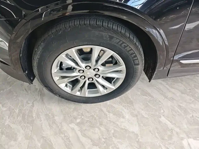 Cadillac XT5 — Фото автомобиля 22