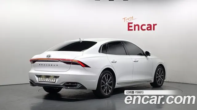 Hyundai Grandeur Grandeur (New) — Фото автомобиля 2