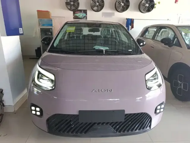 GAC Aion UT — Фото автомобиля 2