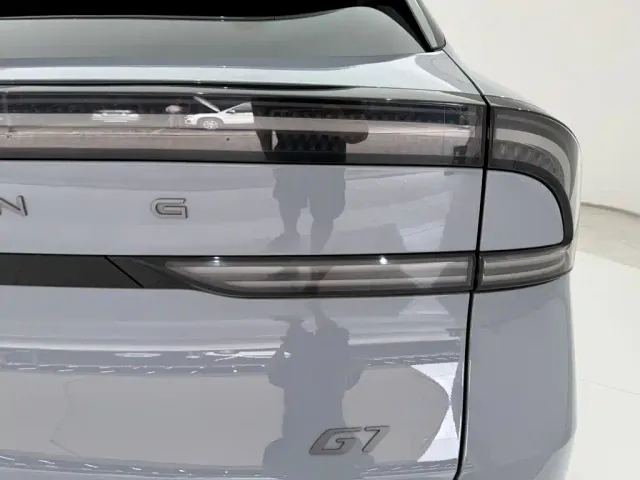 Xpeng G7 — Фото автомобиля 10