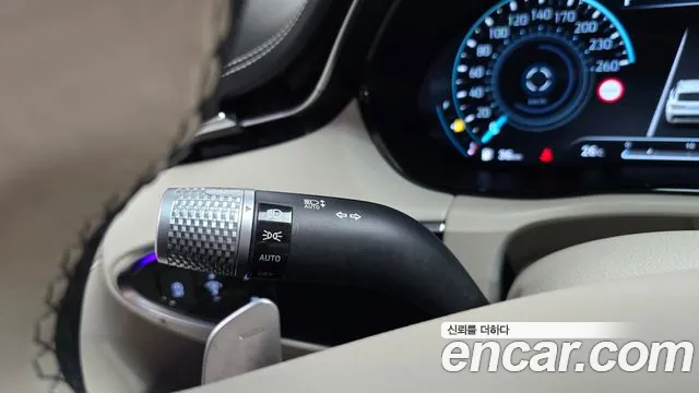 Genesis GV70 — Фото автомобиля 27