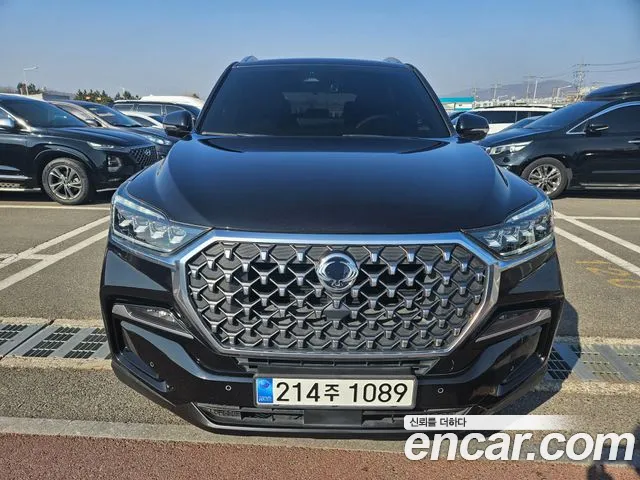 KG_Mobility_Ssangyong Rexton Rexton Arena Дизель 2.2 4WD — Фото автомобиля 3