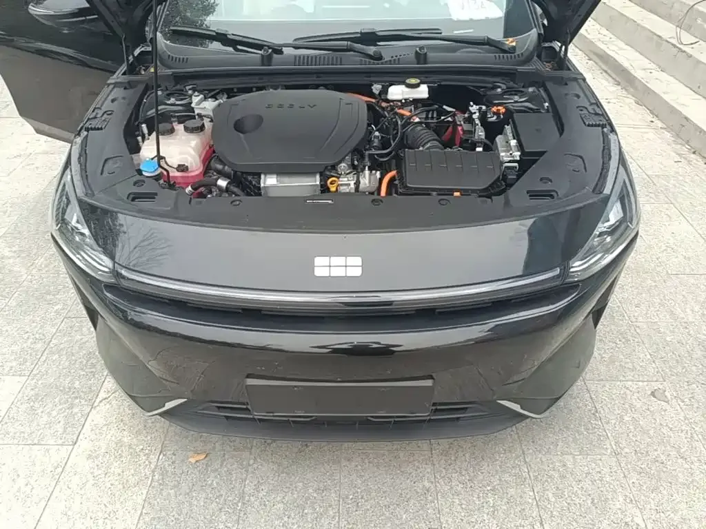 Geely Galaxy Galaxy L6 2023 125km Starship — Фото автомобиля 19