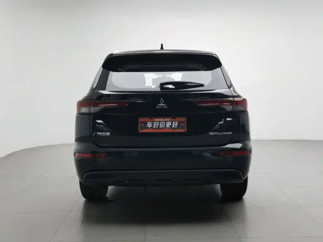 Mitsubishi Outlander — Фото автомобиля 4