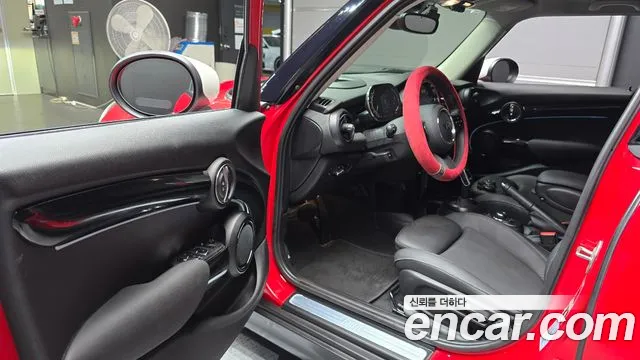 MINI Cooper — Фото автомобиля 15