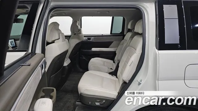 Hyundai Santa Fe MX5 — Фото автомобиля 11