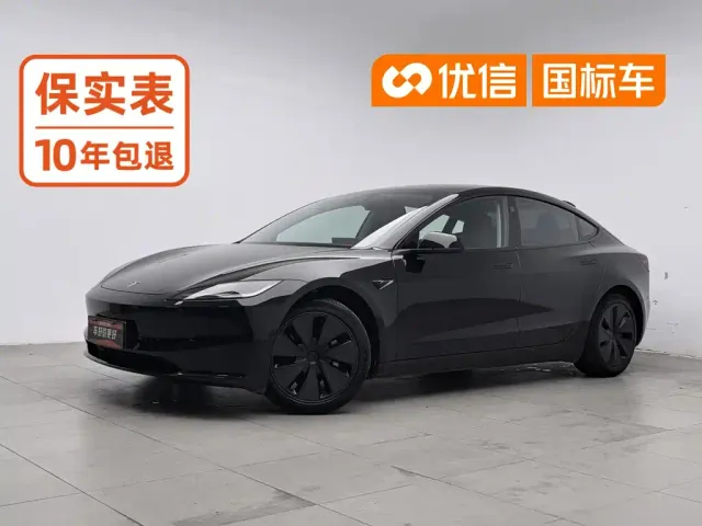 Фотография автомобиля — Tesla Model 3