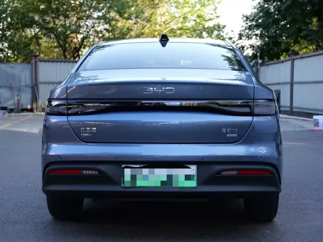 BYD Seal 05 DM-i — Фото автомобиля 10