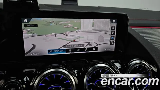 Mercedes-Benz EQA — Фото автомобиля 15