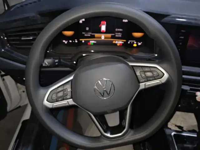 Volkswagen Lavida — Фото автомобиля 15
