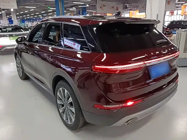 Lincoln Corsair — Фото автомобиля 4