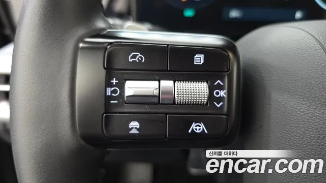 Hyundai Grandeur Grandeur (GN7) 2.5 Бензин 2WD — Фото автомобиля 17