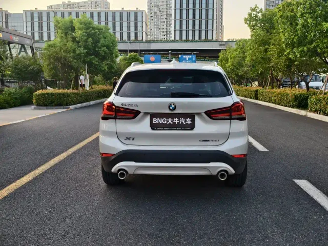 BMW X1 — Фото автомобиля 5