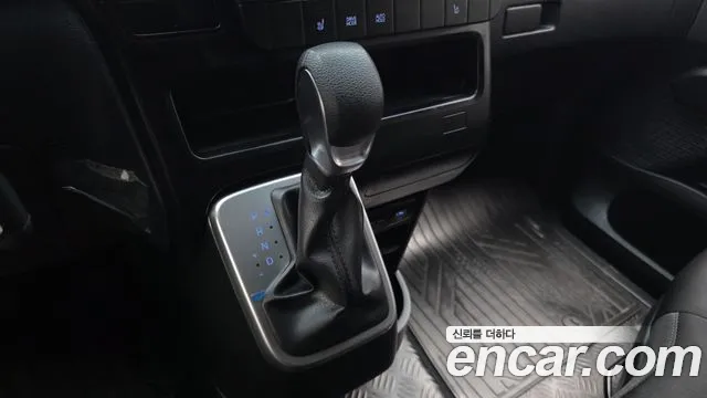 Hyundai Staria Staria Карго 3 места — Фото автомобиля 9