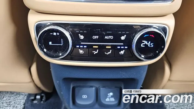 Genesis GV80 — Фото автомобиля 24