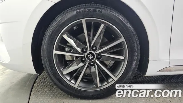 Hyundai Grandeur Новый Grandeur IG — Фото автомобиля 5