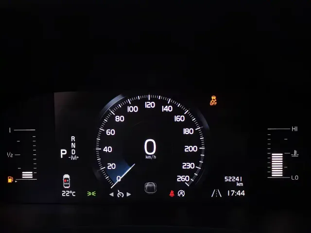 Volvo Volvo S60 2022 B4 Smart Comfort Luxury Edition — Фото автомобиля 17