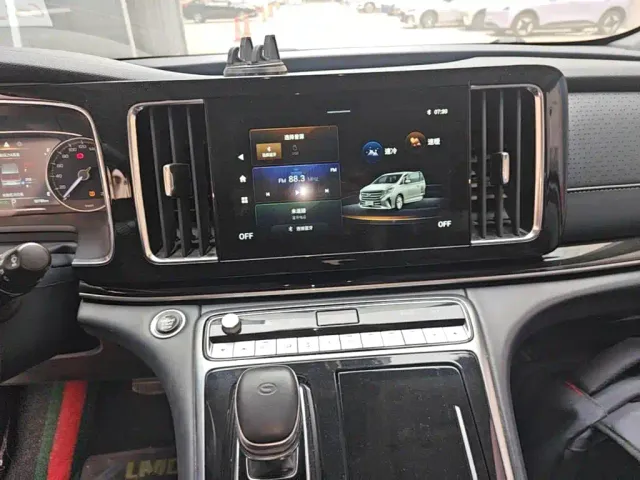 GAC Trumpchi M8 — Фото автомобиля 12