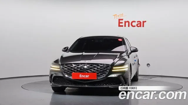 Genesis G80 RG3 — Фото автомобиля 3