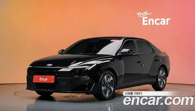 Фотография автомобиля — Hyundai Avante (CN8)