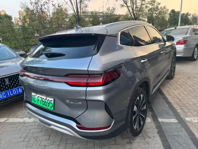 BYD Song PLUS — Фото автомобиля 8