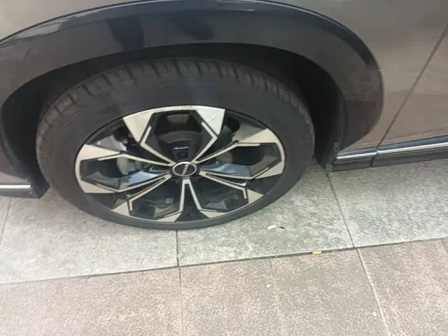 Roewe RX5 — Фото автомобиля 22