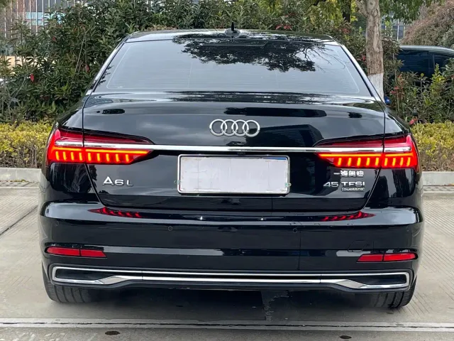 Audi A6L — Фото автомобиля 4