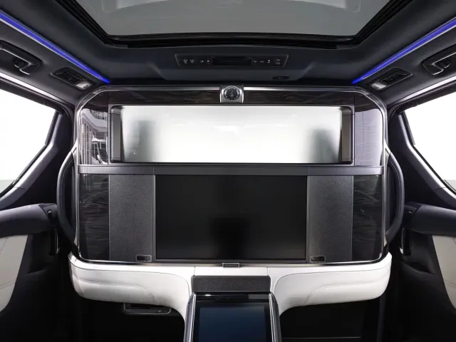 Lexus LM — Фото автомобиля 17