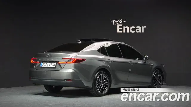 Toyota Camry XV80 — Фото автомобиля 2