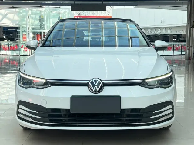 Volkswagen Golf — Фото автомобиля 2