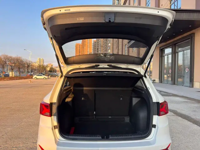 Jetta VS7 — Фото автомобиля 15