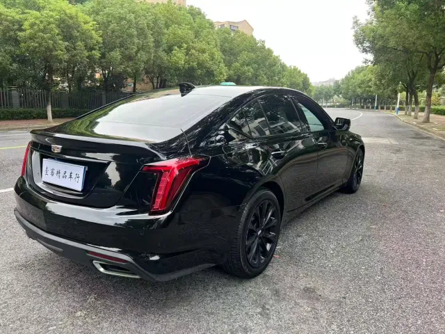 Cadillac CT5 — Фото автомобиля 9