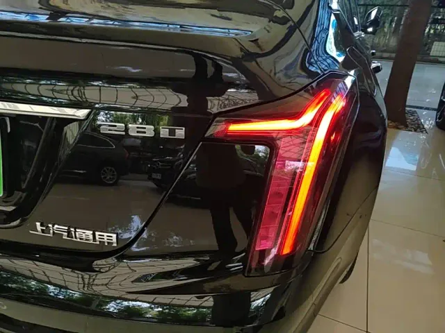 Cadillac CT5 — Фото автомобиля 7