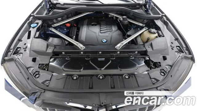 BMW X6 xDrive40i M Sport — Фото автомобиля 6