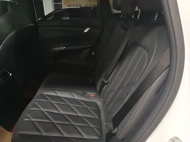 Changan CS75 Plus — Фото автомобиля 16