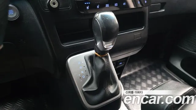Hyundai Staria — Фото автомобиля 12