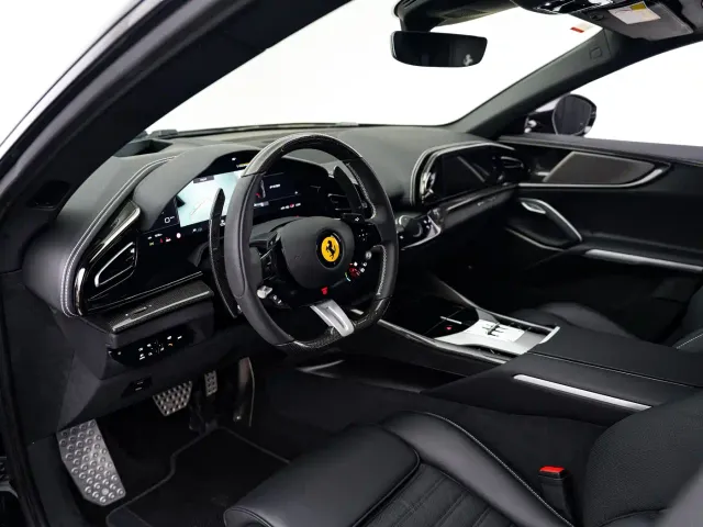 Ferrari Purosangue — Фото автомобиля 10
