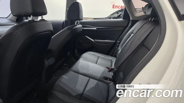 Kia Seltos Бензин 1.6 турбо 2WD — Фото автомобиля 16